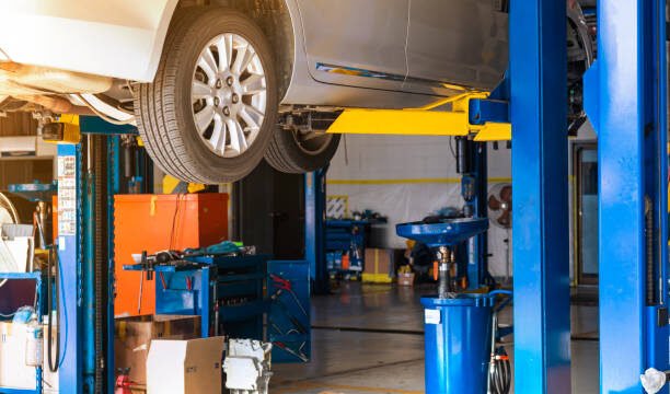 Auto Repair Shop, Gas Station, Workshop, Car, Mechanic