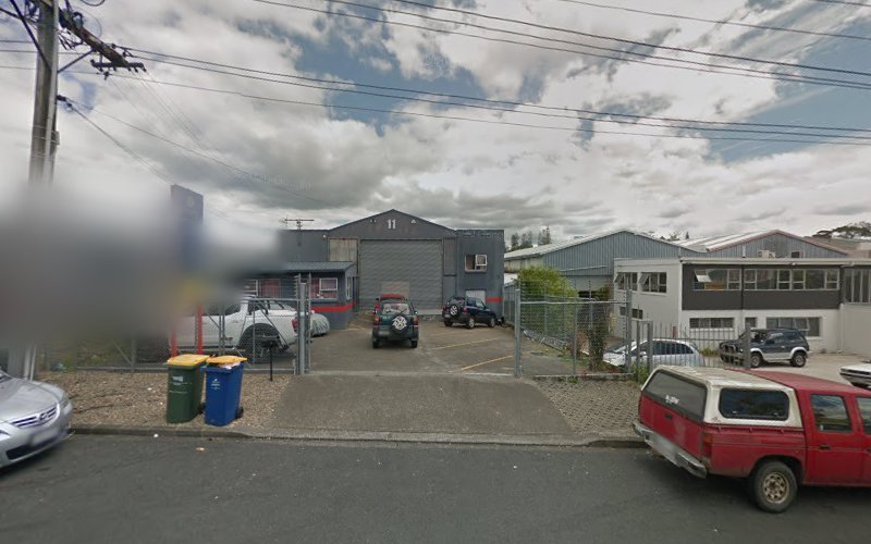 Auckland Service And Tune… Your local mechanic.. WOF..